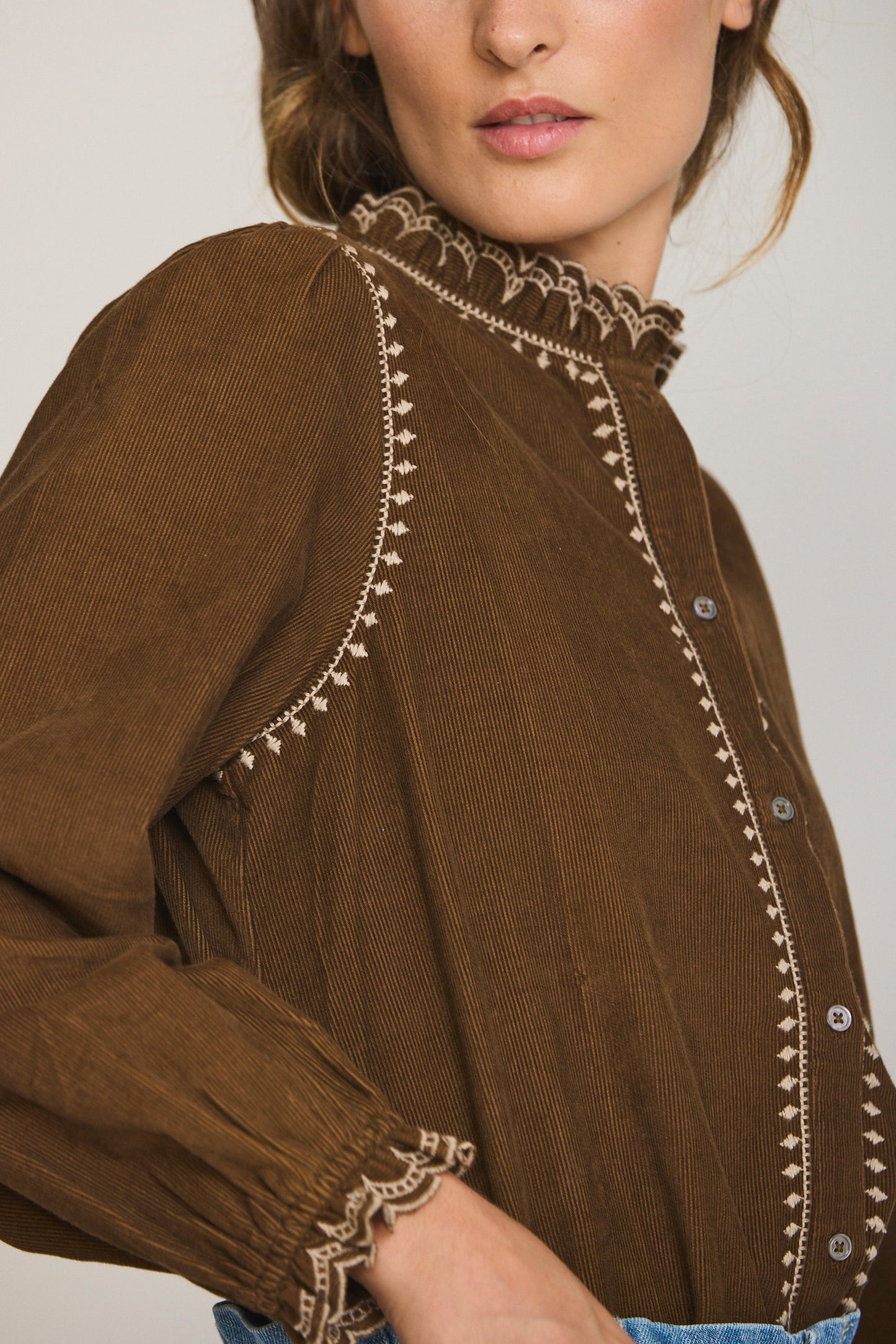 CORDUROY RUFFLED COLLAR BLOUSE