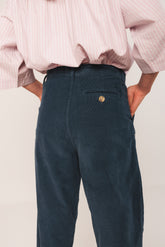 PANTALON CARROT EN VELOURS CÔTELÉ