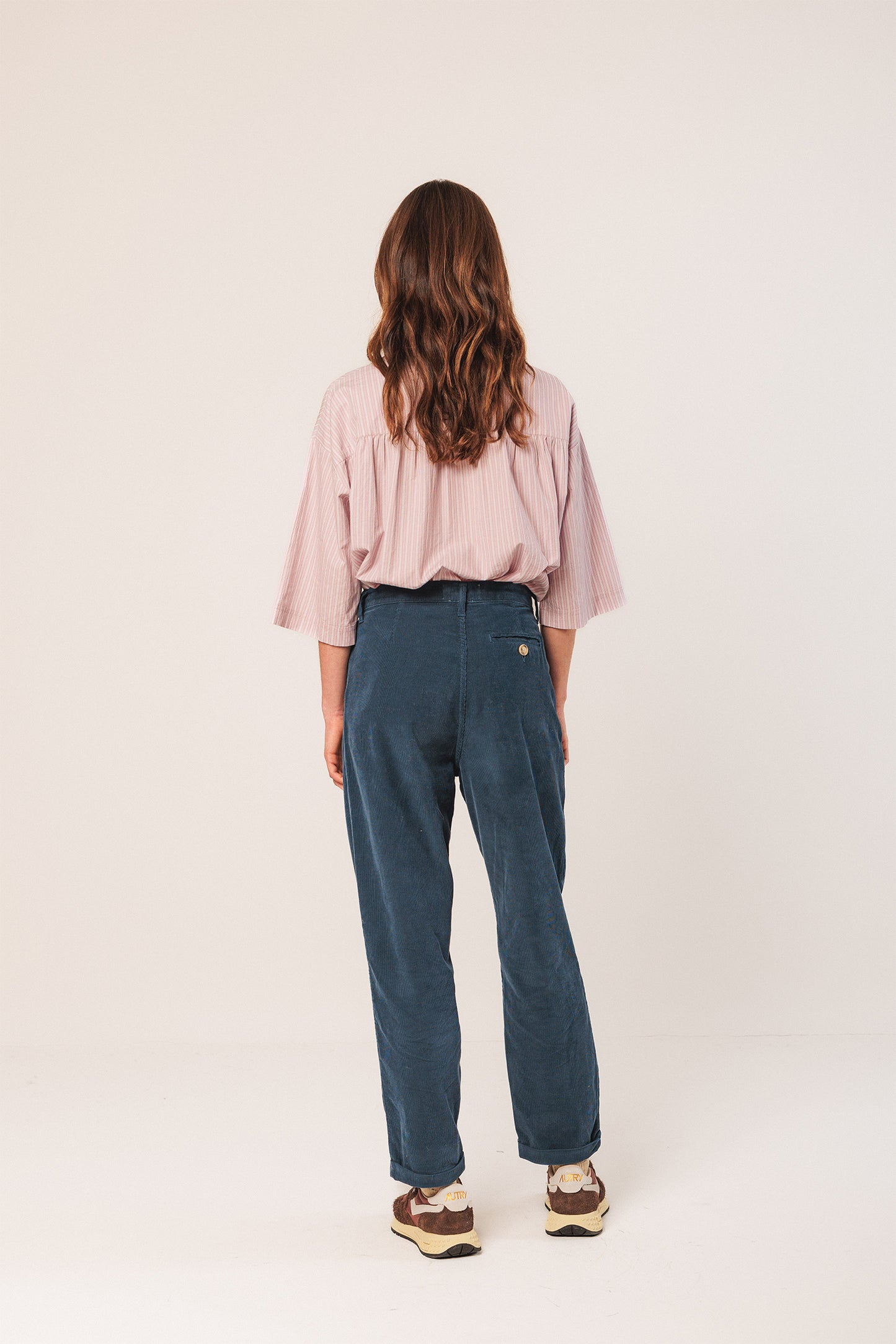 PANTALON CARROT EN VELOURS CÔTELÉ