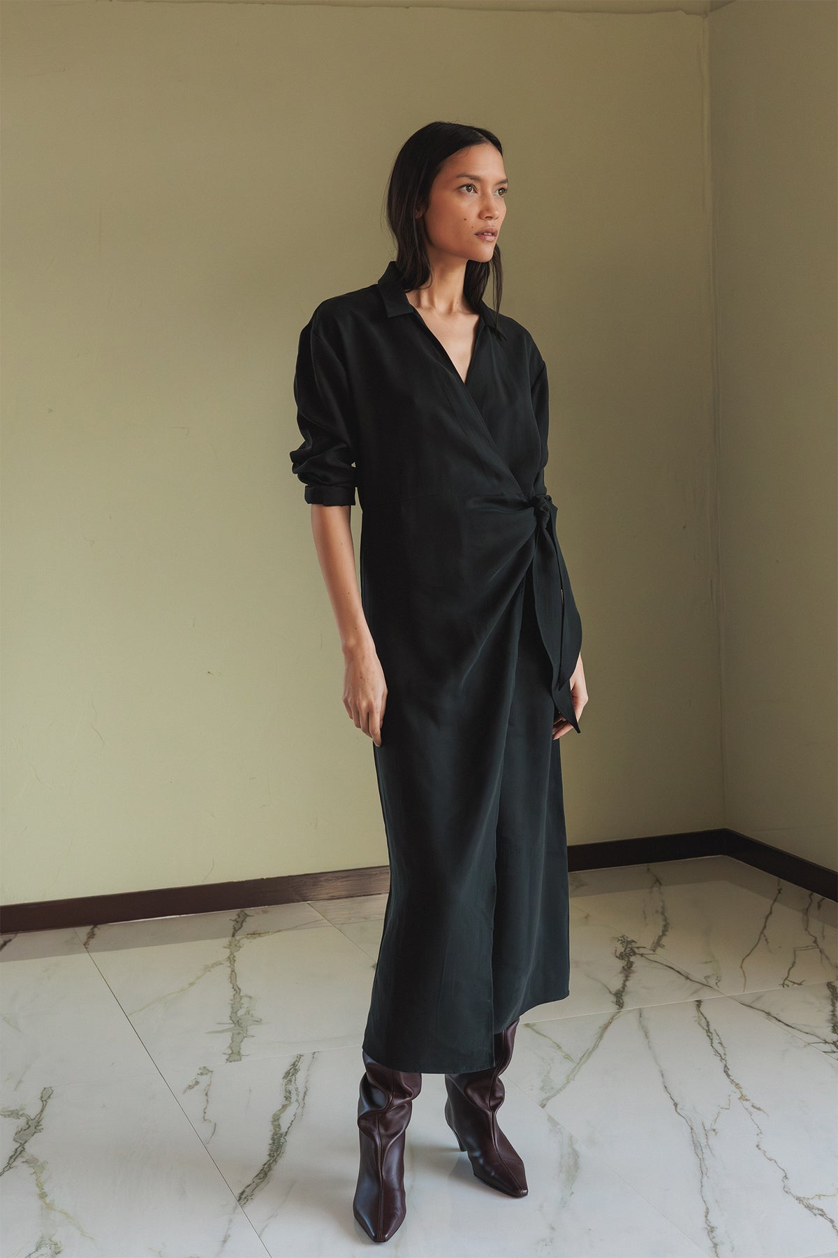 ROBE DRAPÉE NOUÉE