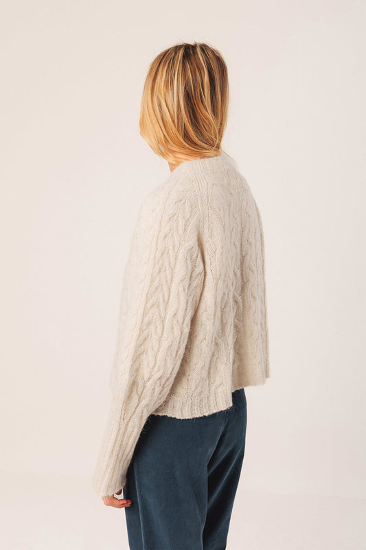 CABLE-KNIT CROP SWEATER 3