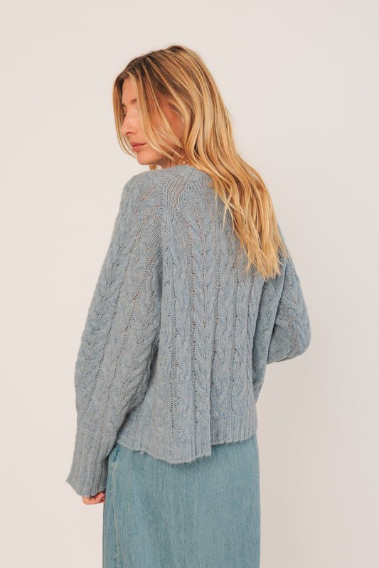 [CL] CABLE-KNIT CROP SWEATER 4