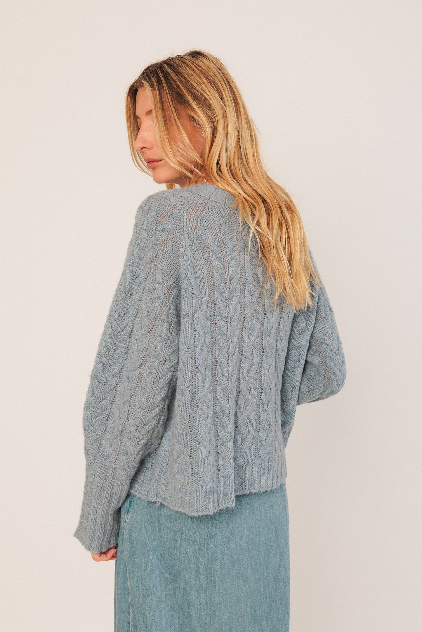 CABLE-KNIT CROP SWEATER