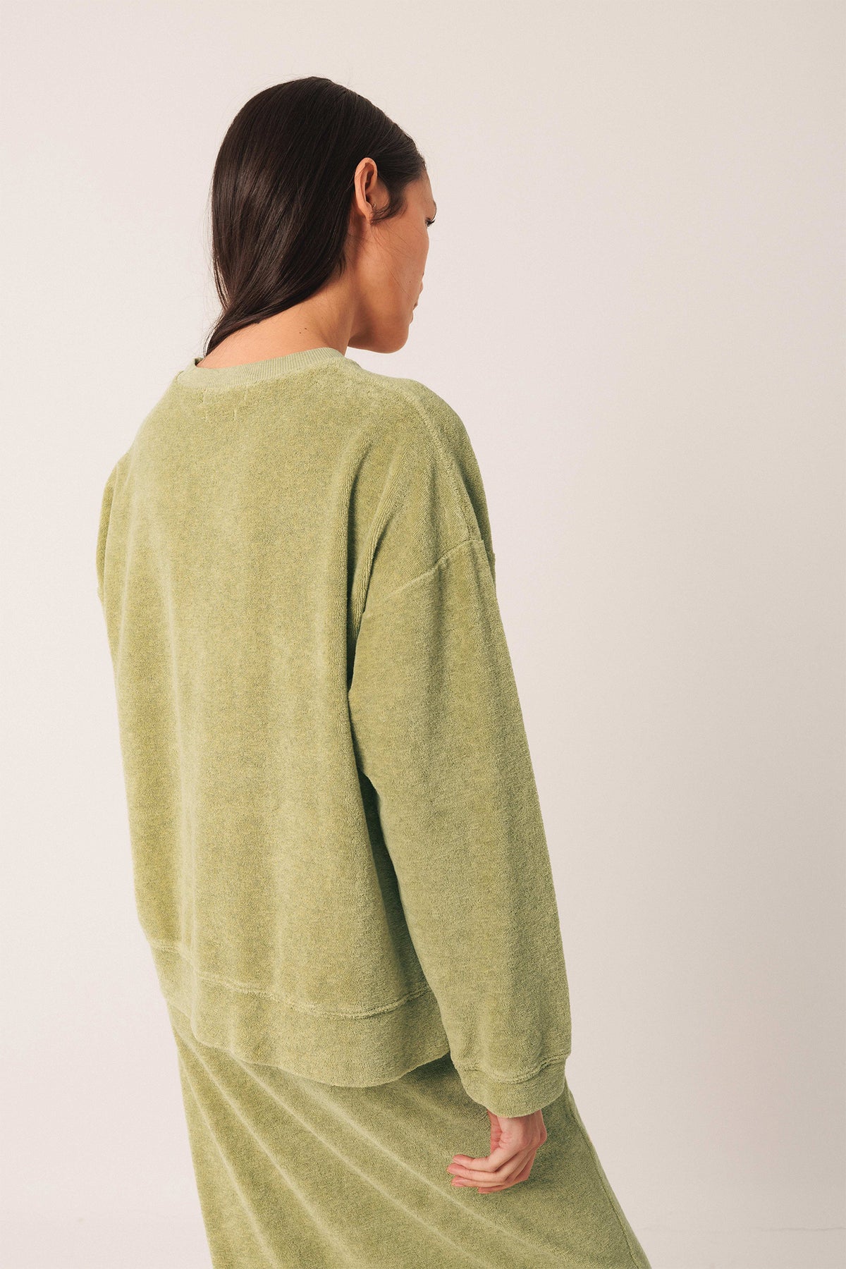 LARA TERRY SWEATSHIRT
