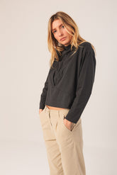 RIBBED COLLAR T-SHIRT