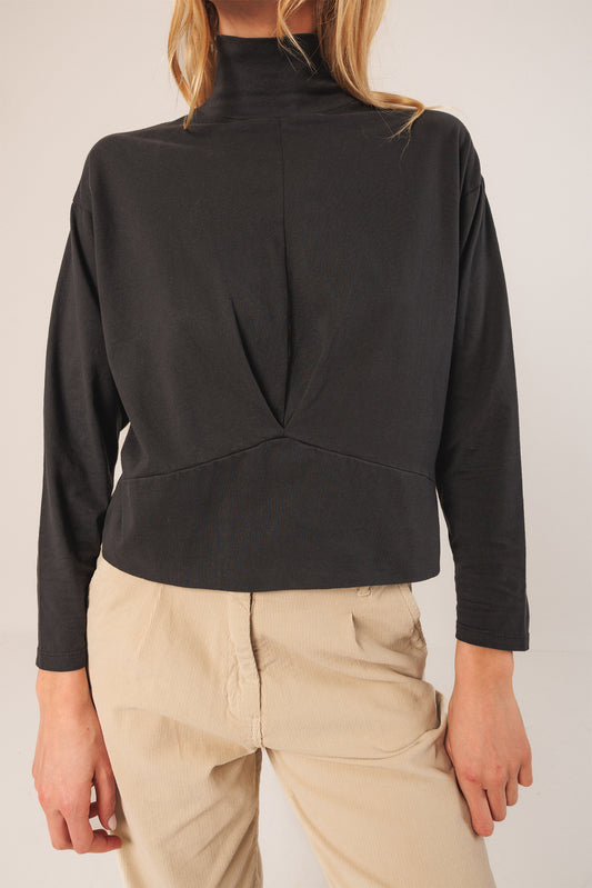 CAMISETA CUELLO CANALÉ