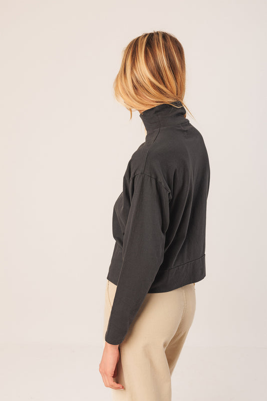 CAMISETA CUELLO CANALÉ