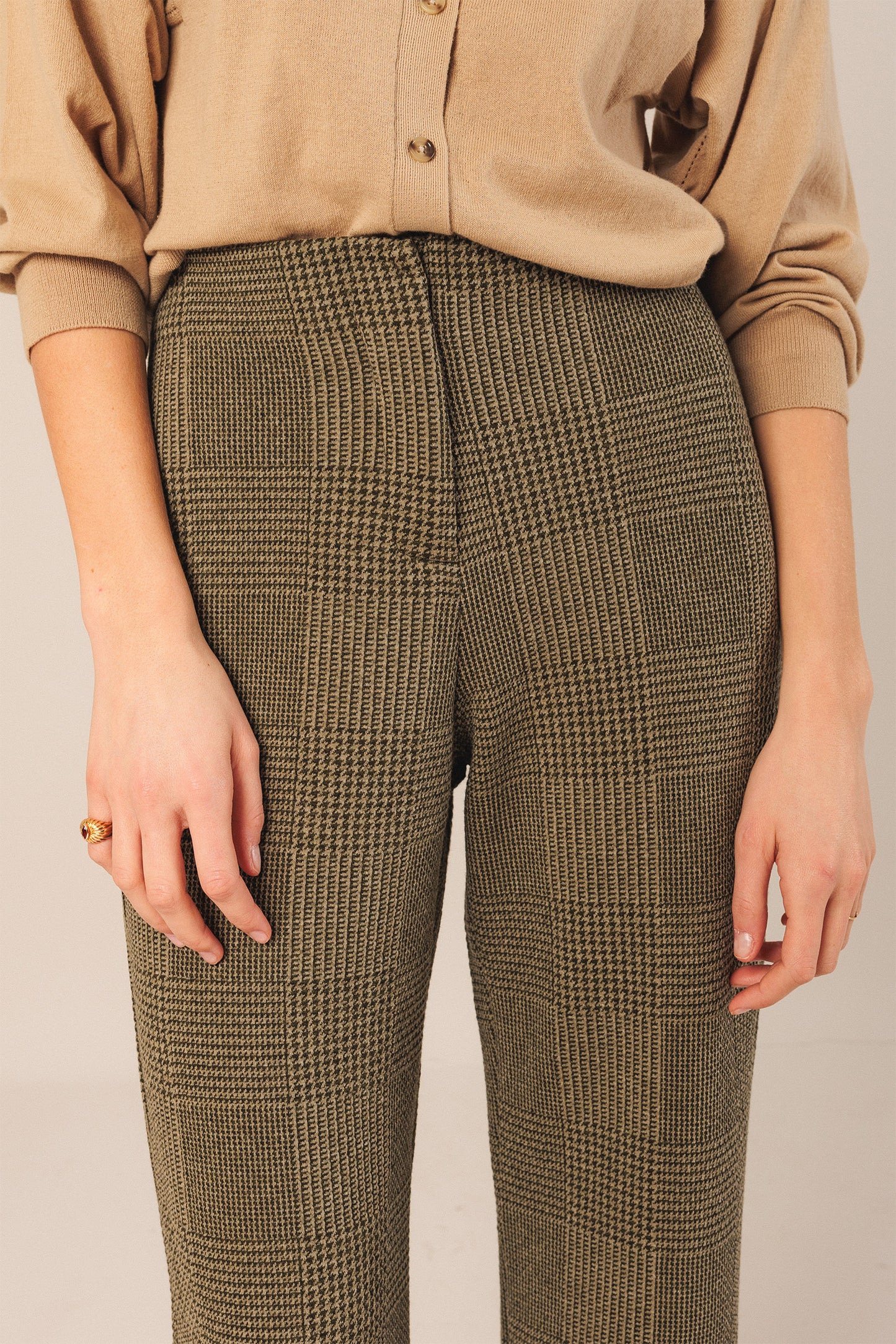 DOUBLE JACQUARD KNITTED PANTS