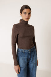 FITTED RIBBED T-SHIRT