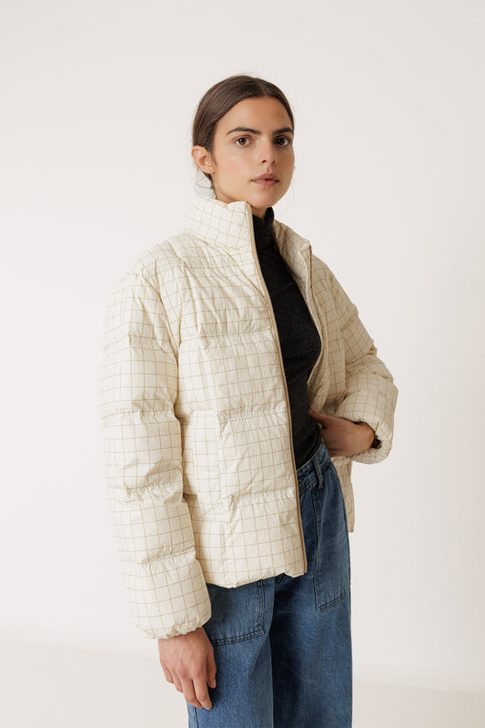 SHORT CHECKERED DOWN COAT 4