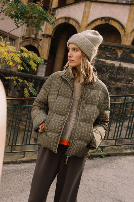 SHORT CHECKERED DOWN COAT 2