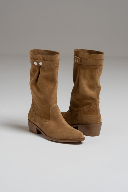 BOTTE EN CUIR SUÉDÉ