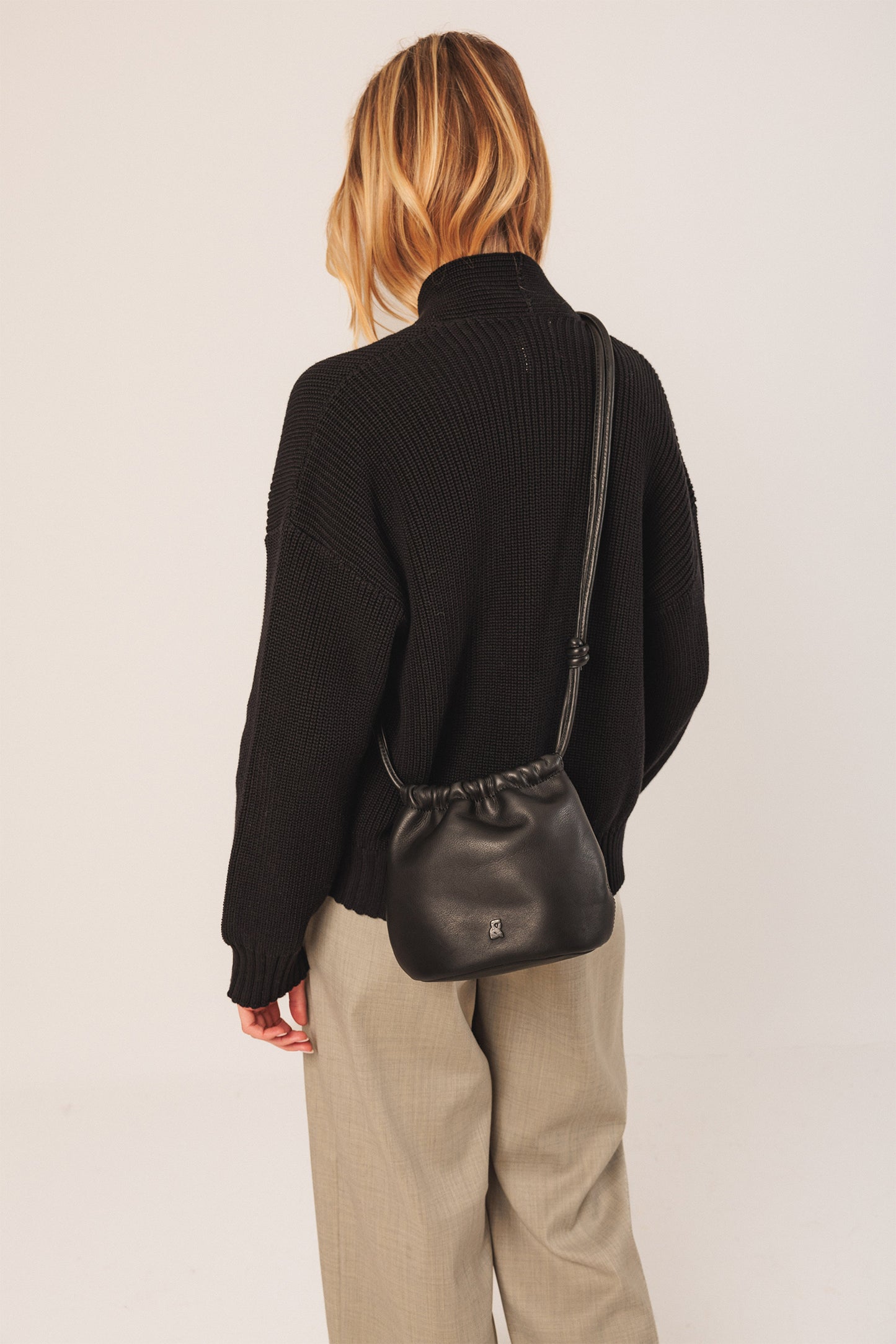[CL] GATHERED LEATHER TOTE BAG