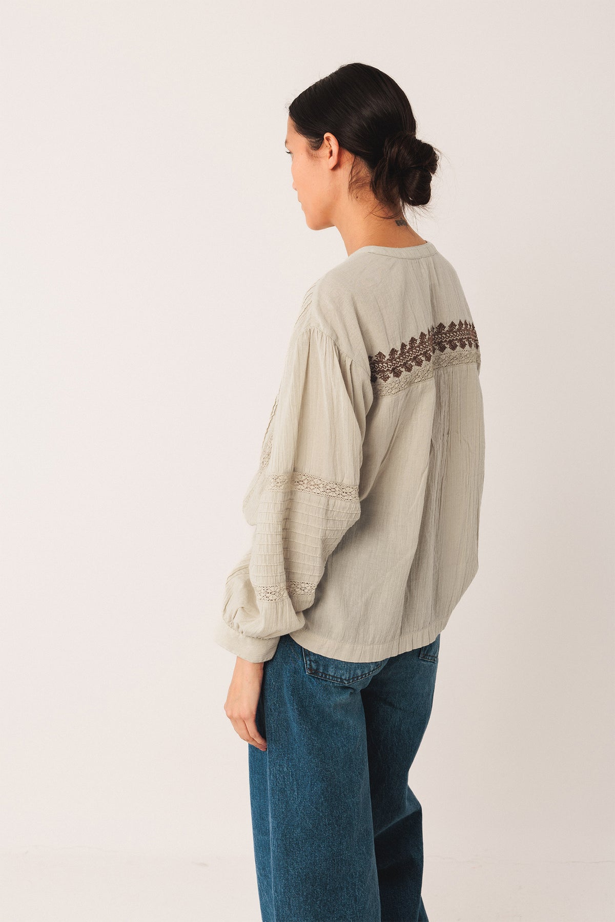 CHEMISE BRODÉE ETHNIQUE