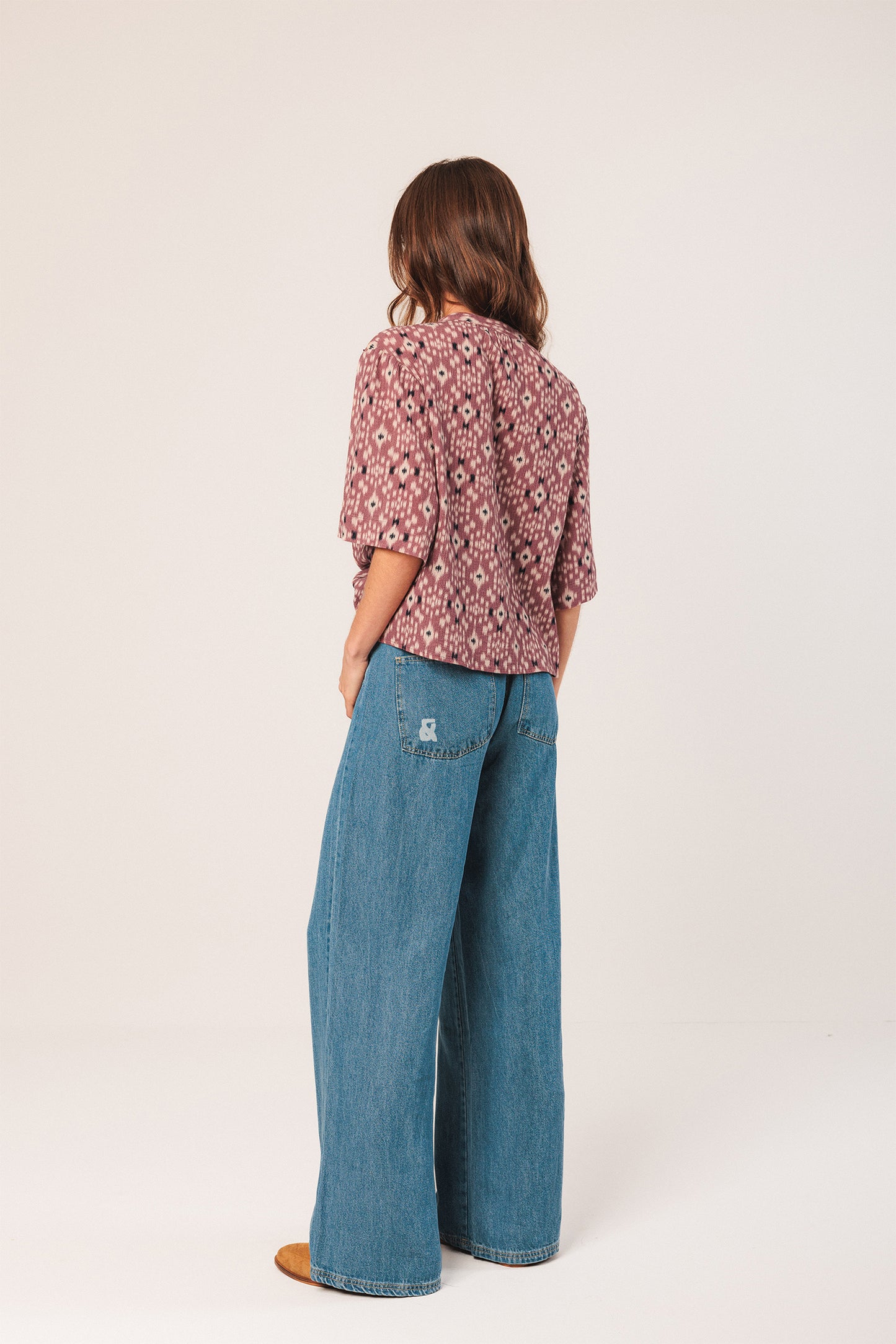 [CL] SMOCK-DETAIL BLOUSE