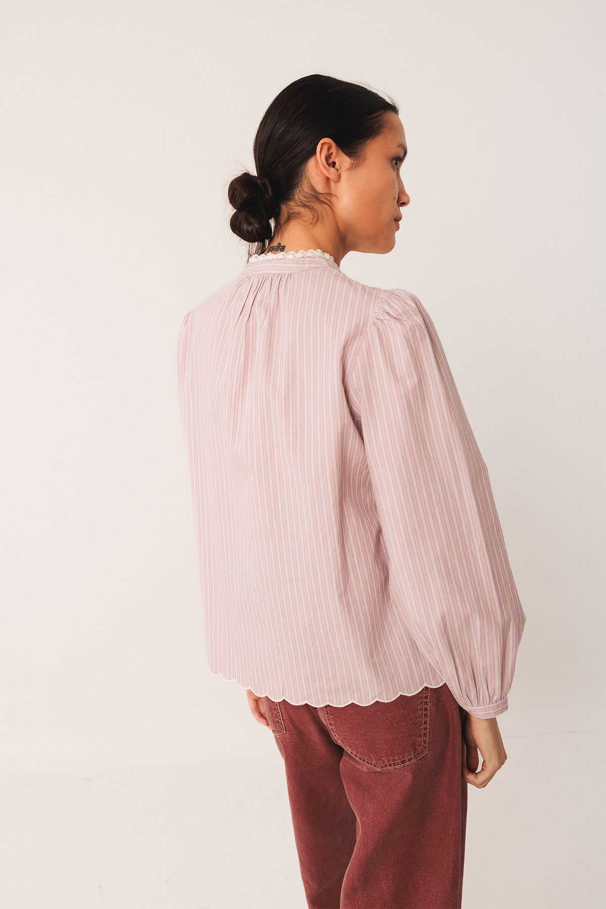 BLUSA BORDADOS POPELÍN