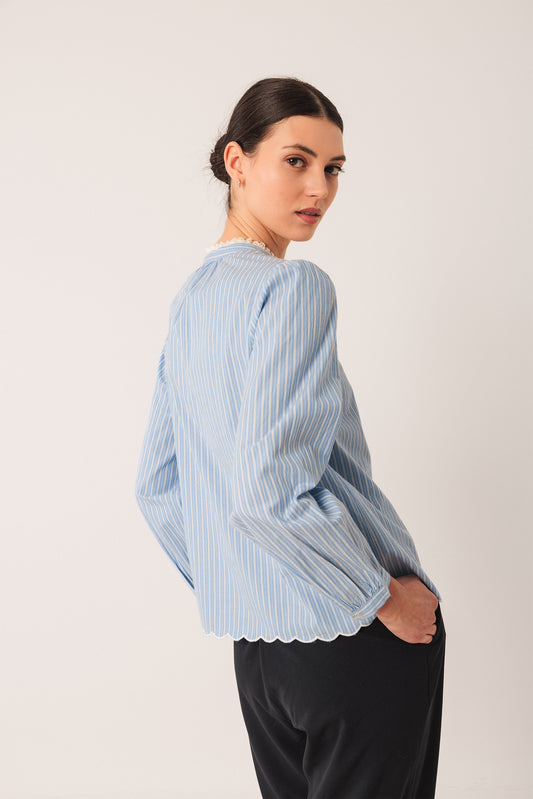 BLOUSE BRODÉE EN POPELINE 4