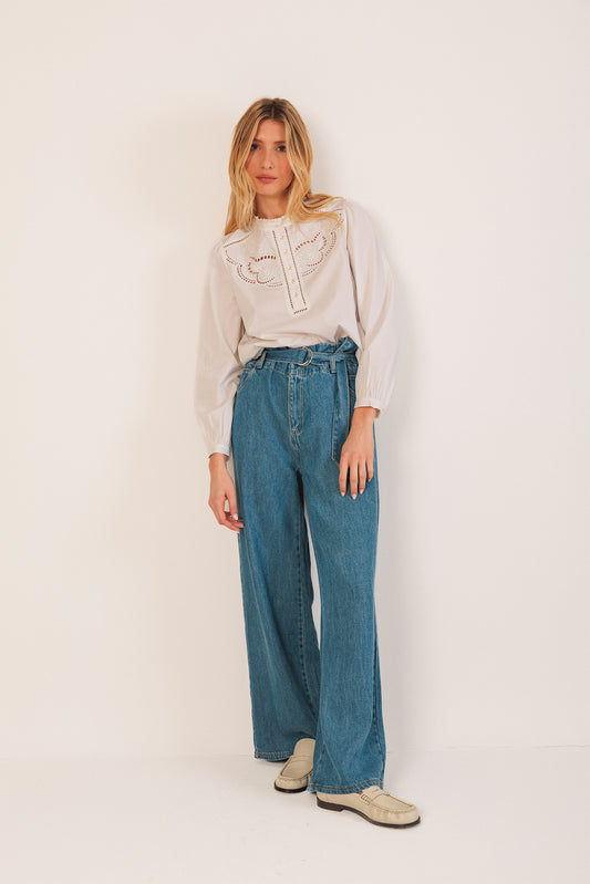 BLOUSE BRODÉE DÉCOUPES