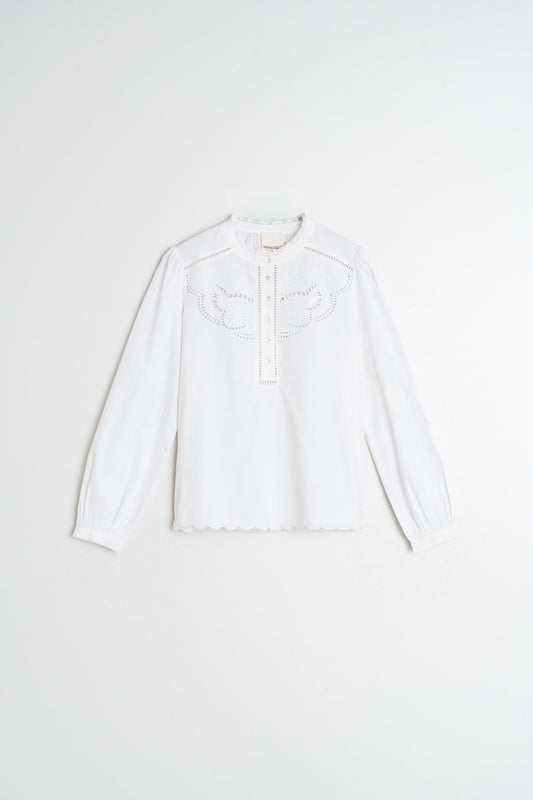 BLOUSE BRODÉE DÉCOUPES
