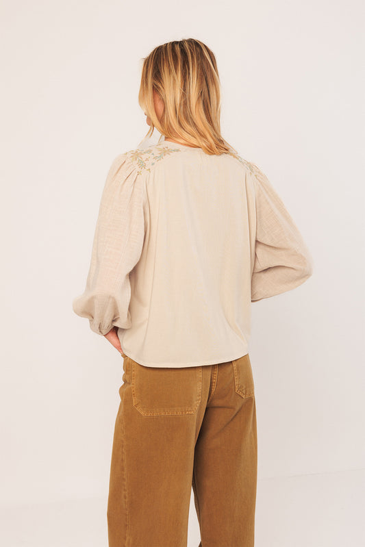 EMBROIDERED BOXY SHIRT