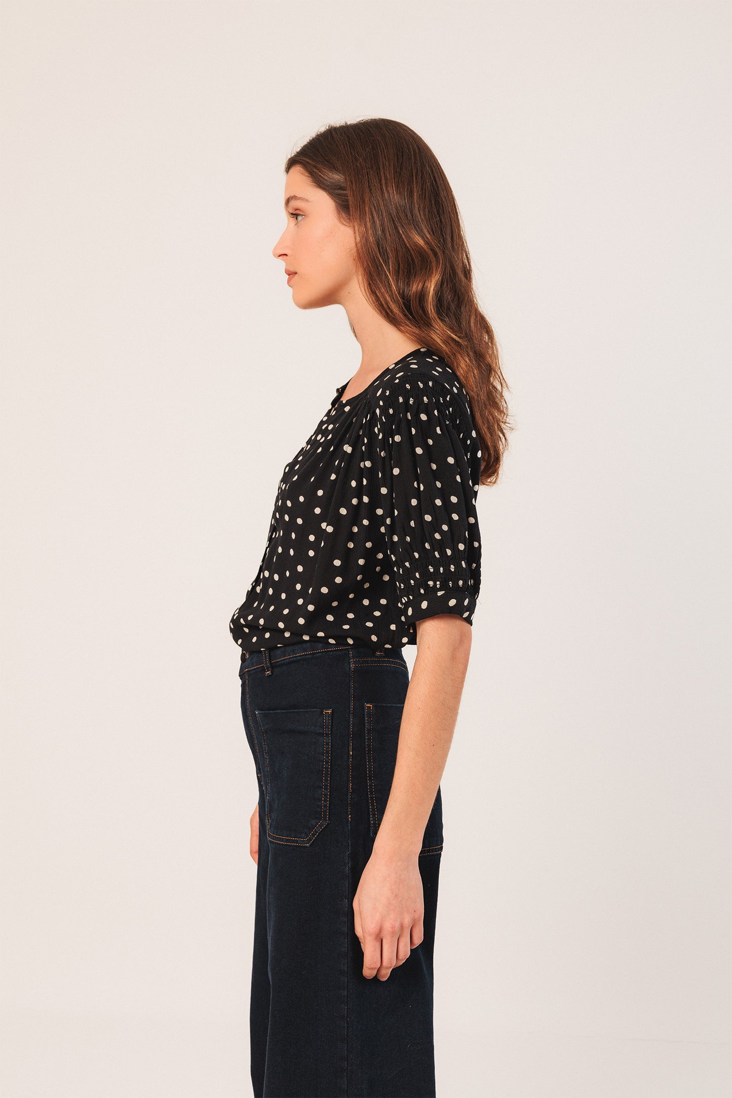 [CL] LANTERN-SLEEVE BLOUSE
