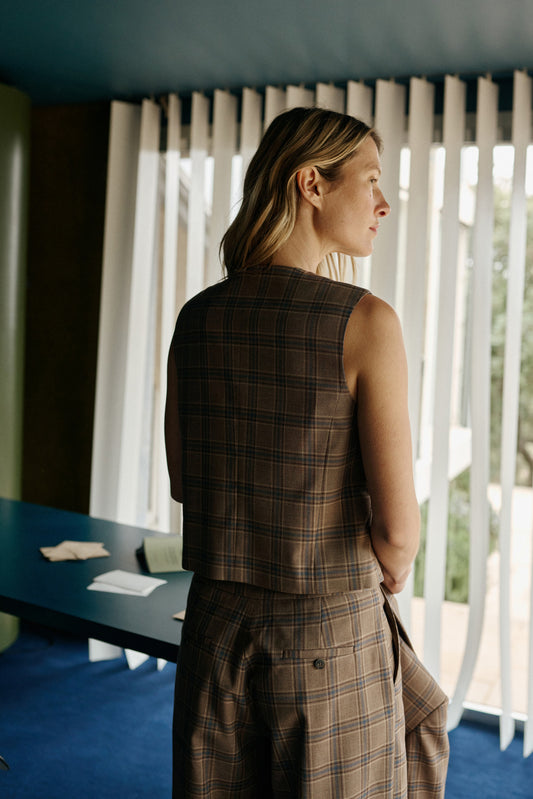 [CL] DOUBLE CROSSOVER VEST 3