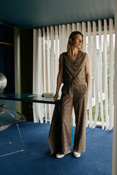 DOUBLE CROSSOVER VEST