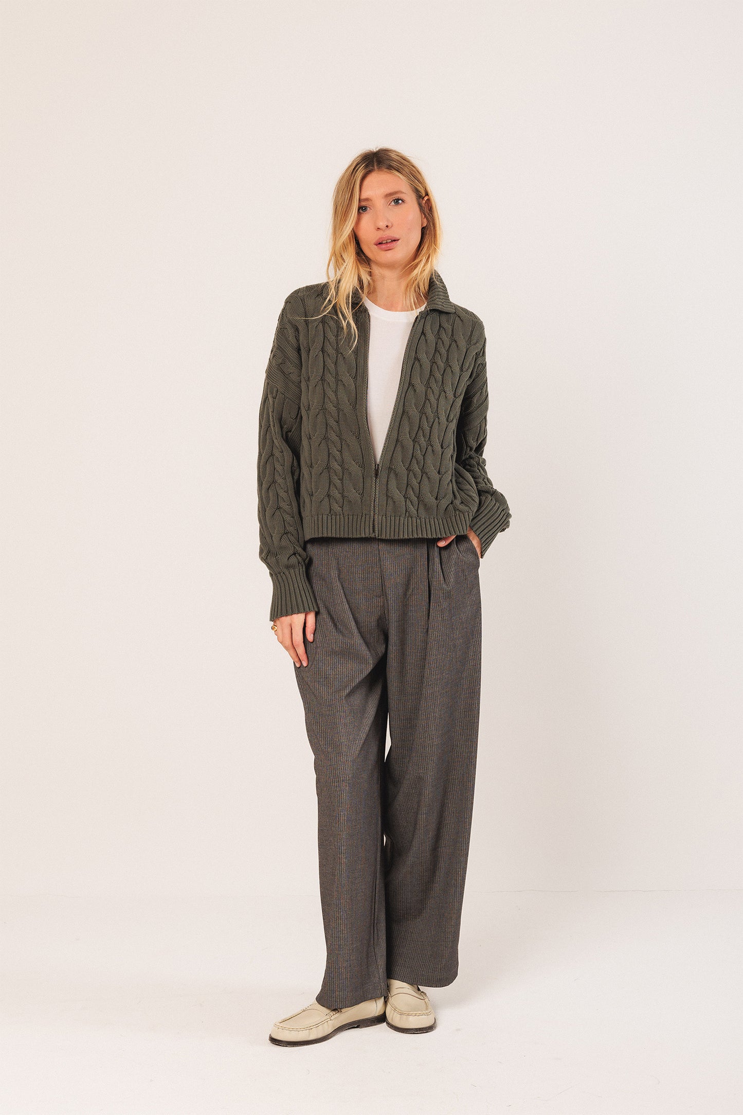 PANTALÓN VESTIR PINZAS