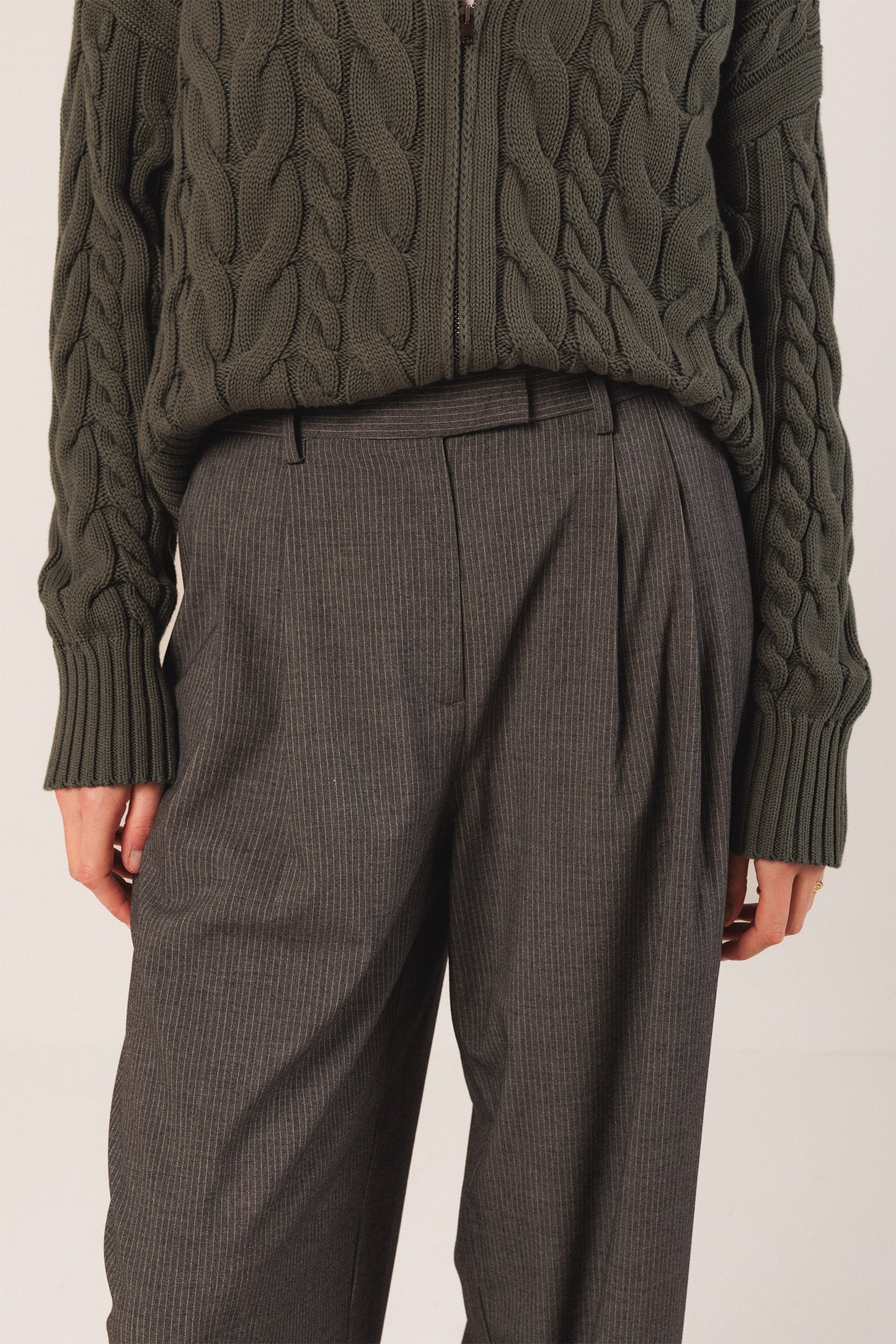 PANTALÓN VESTIR PINZAS