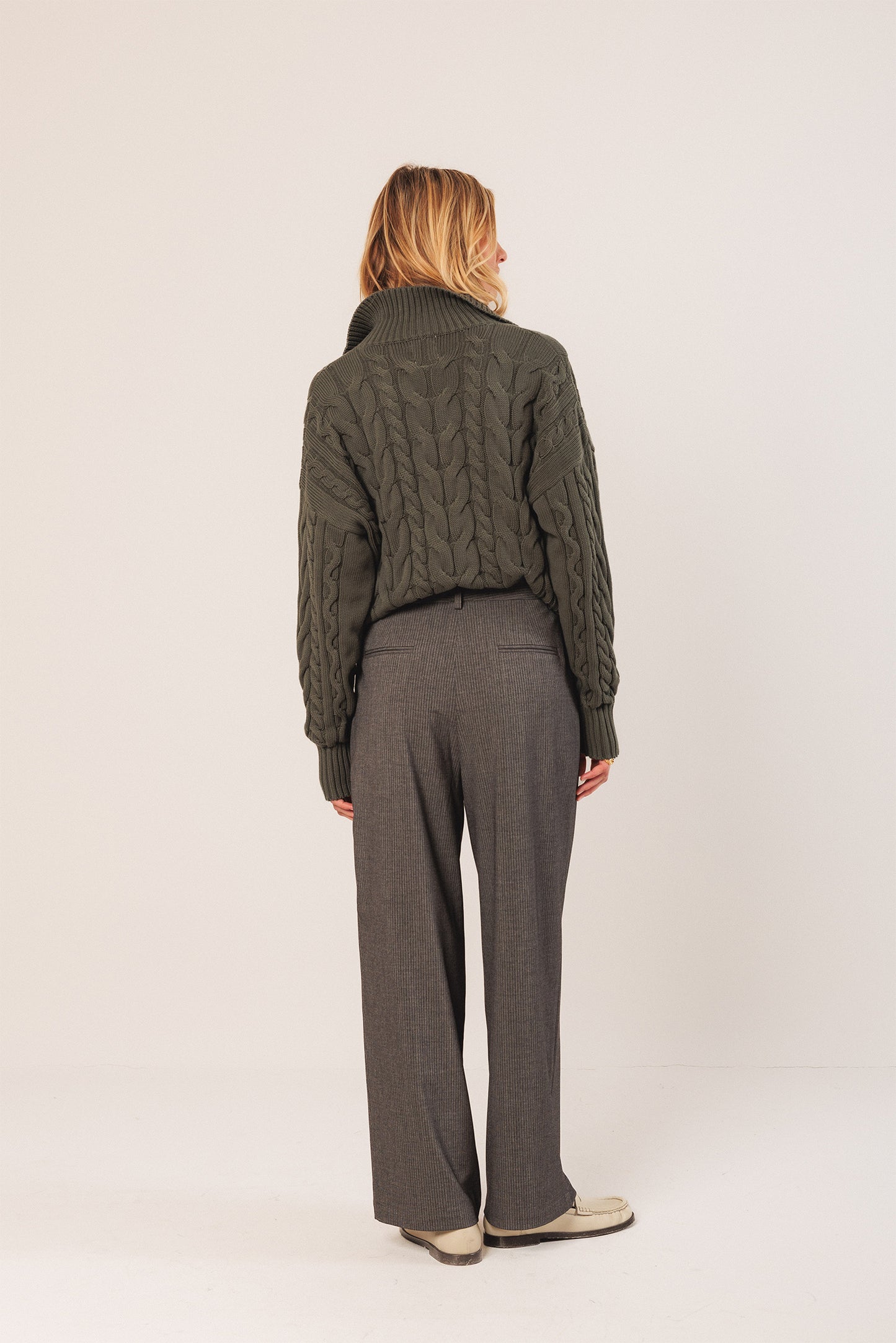 PANTALÓN VESTIR PINZAS