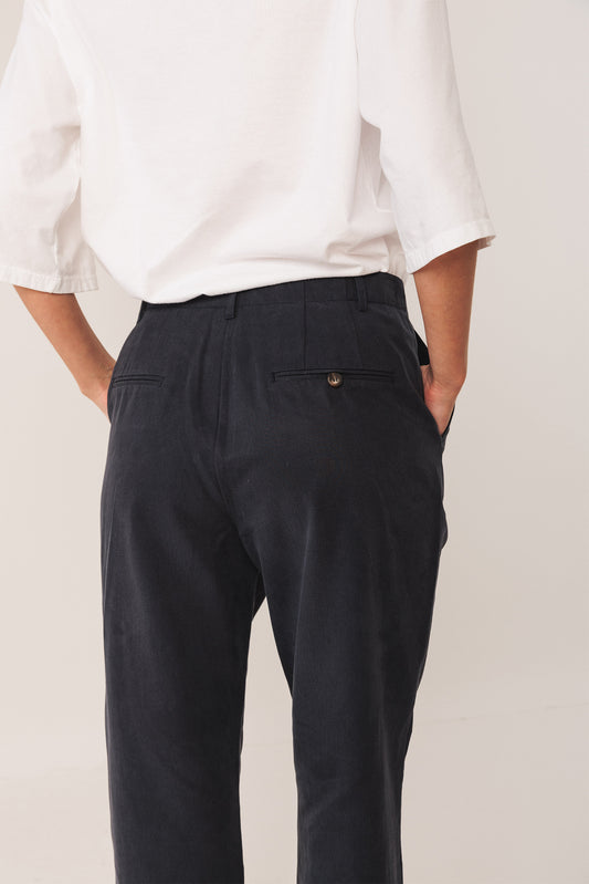 LUCA CHINO PANTS