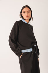 ADJUSTABLE-WAIST SWEATSHIRT