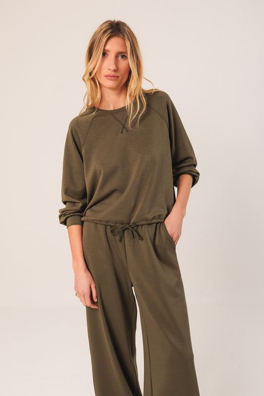 WIDE-LEG PANTS