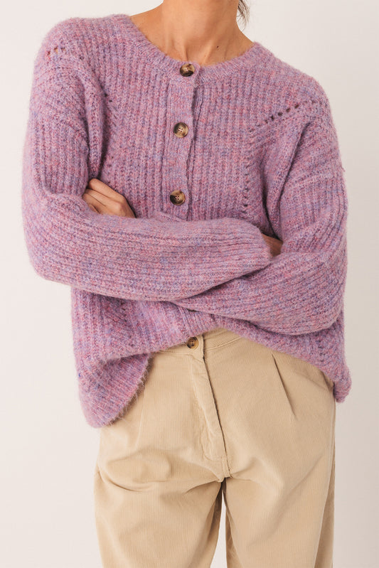 CHAQUETA  CON DETALLES DESAGUJADOS