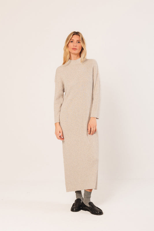WIDE CABLE-KNIT DRESS 2