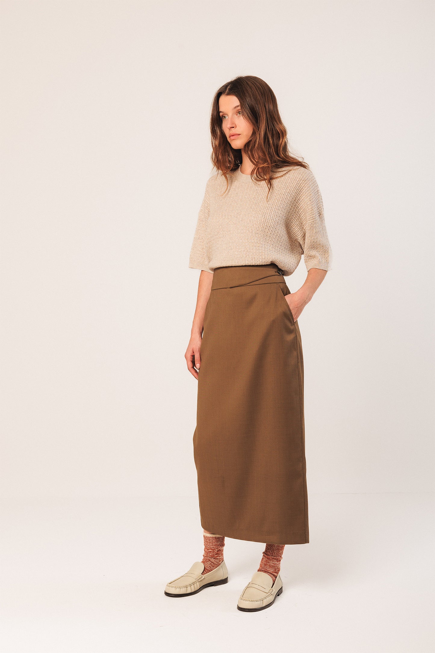 [CL] SHORT-SLEEVE CABLE-KNIT SWEATER