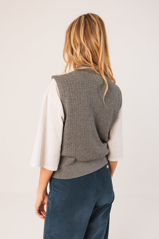 TOP CHALECO OCHOS