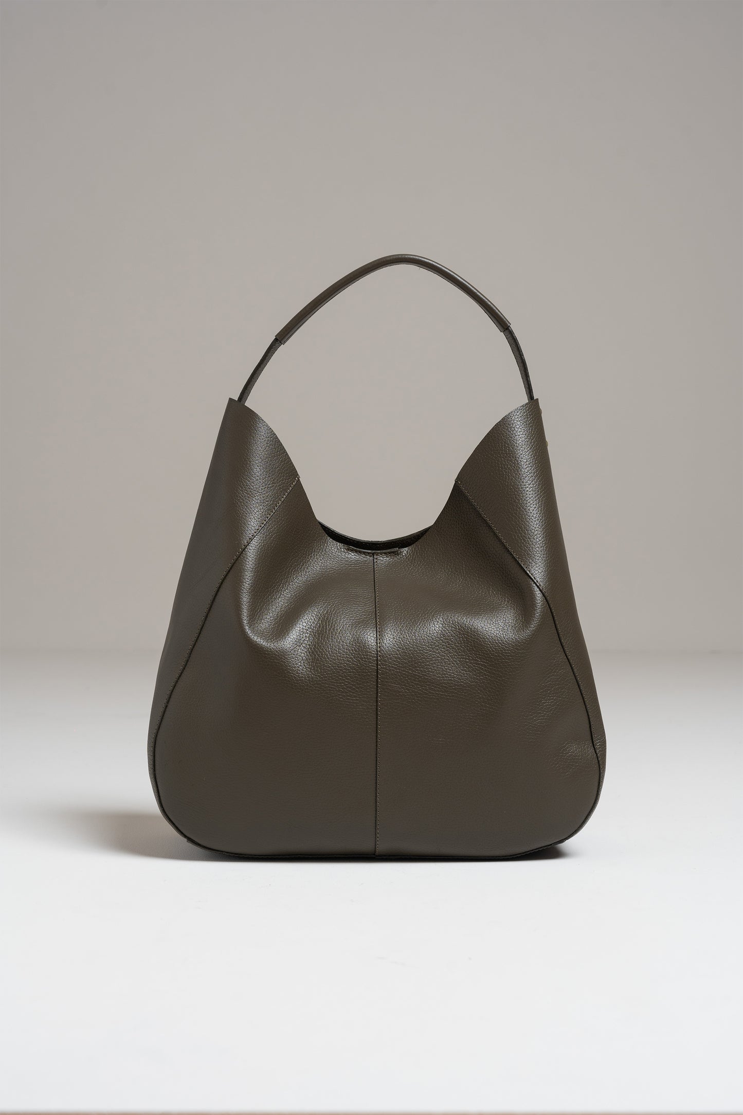 [CL] 	
LEATHER TOTE BAG