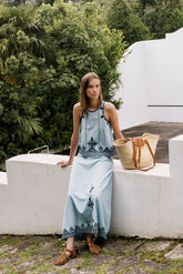 BLOUSE EN JEAN BRODÉE