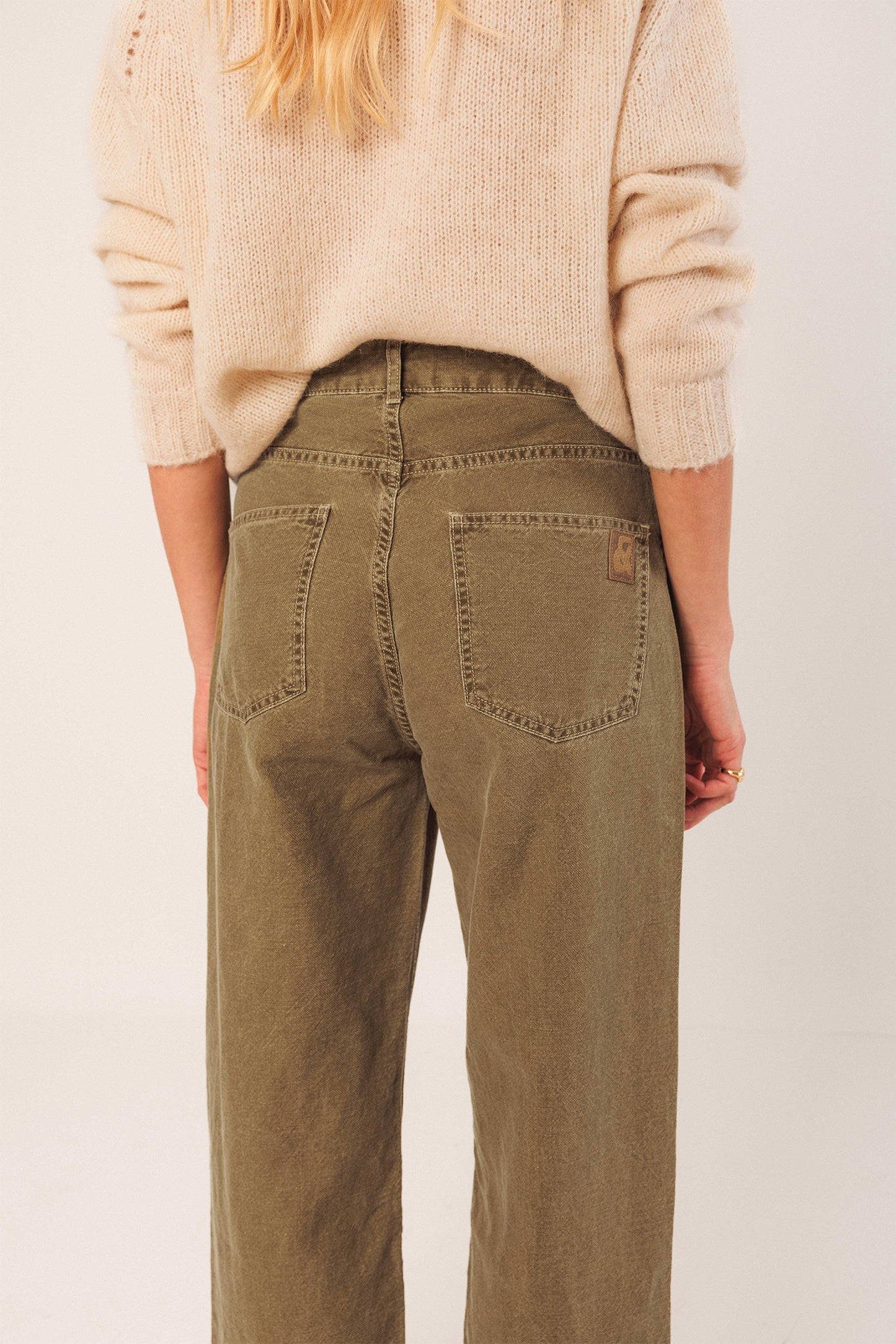 PANTALÓN SARGA LAVADA