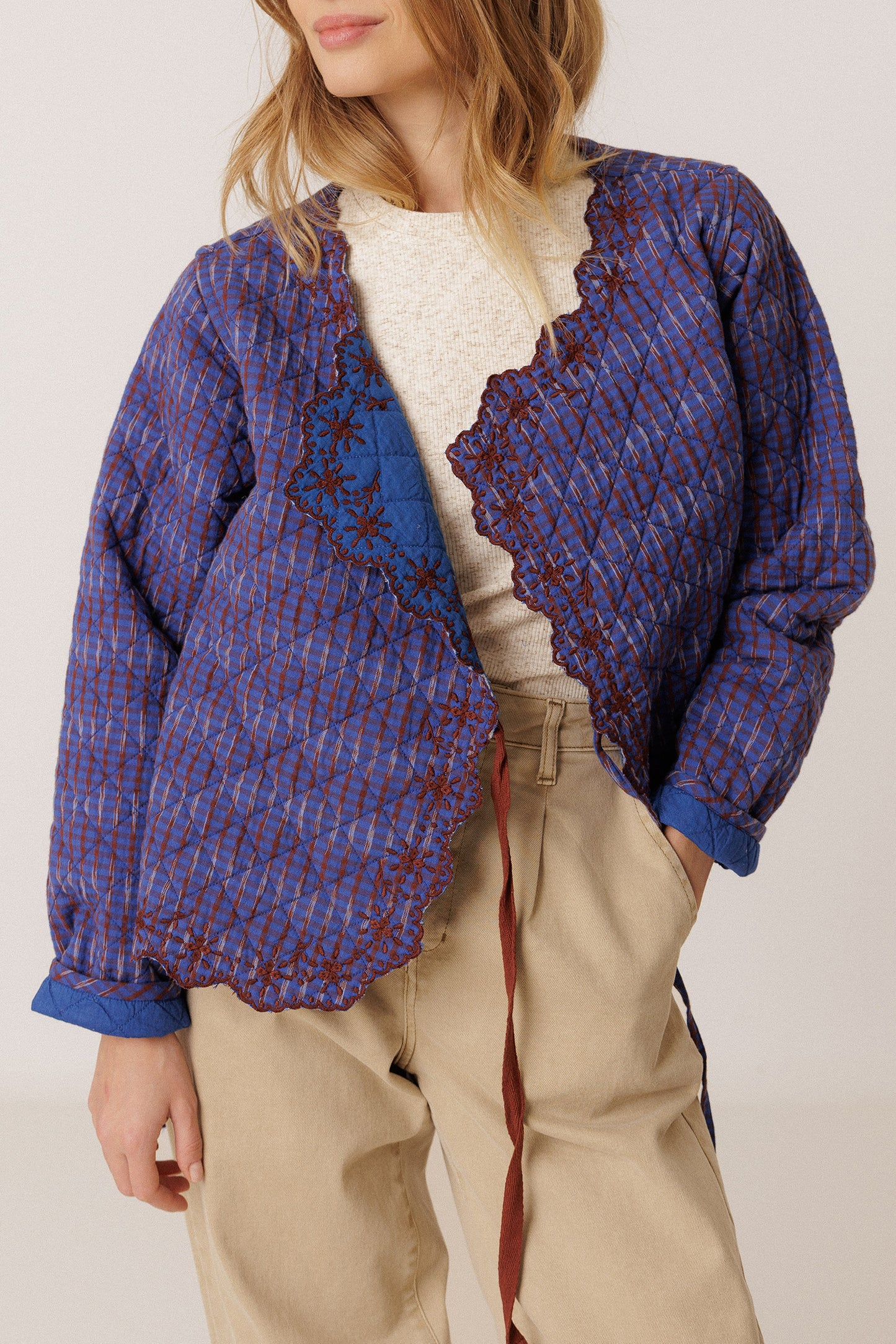 CONTRAST-EMBROIDERY QUILTED JACKET
