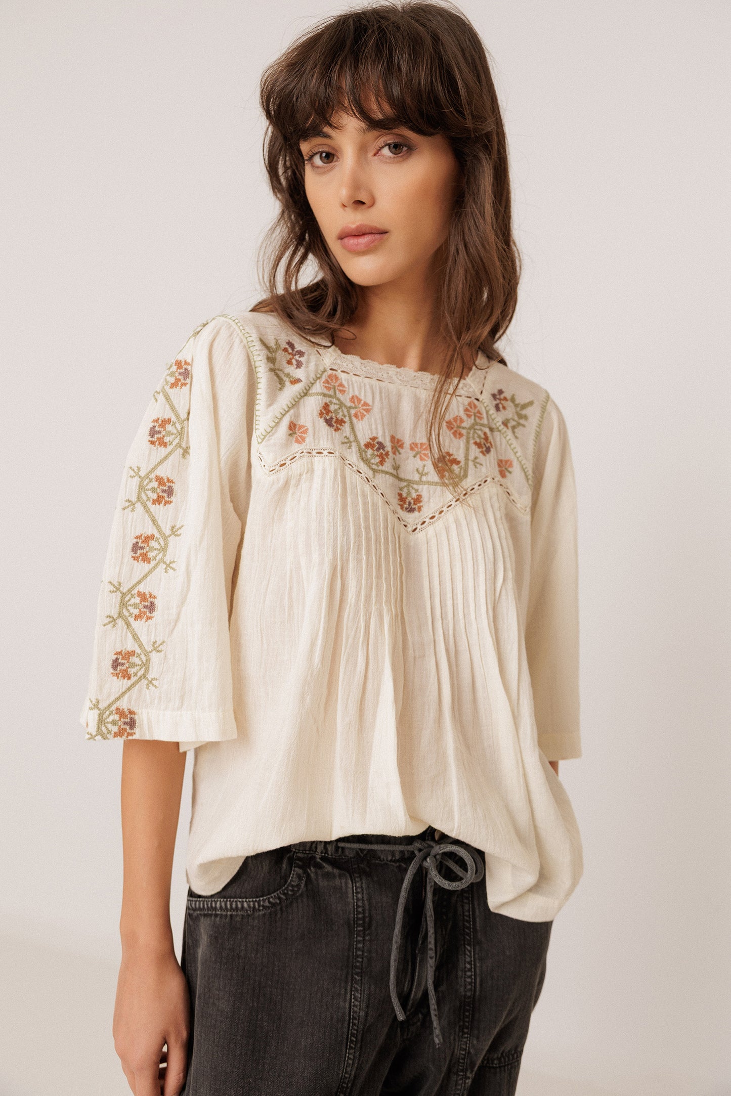 BLUSA CANESÚ BORDADO