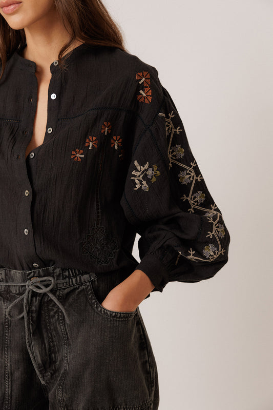 VOLUMINOUS EMBROIDERED SHIRT 3
