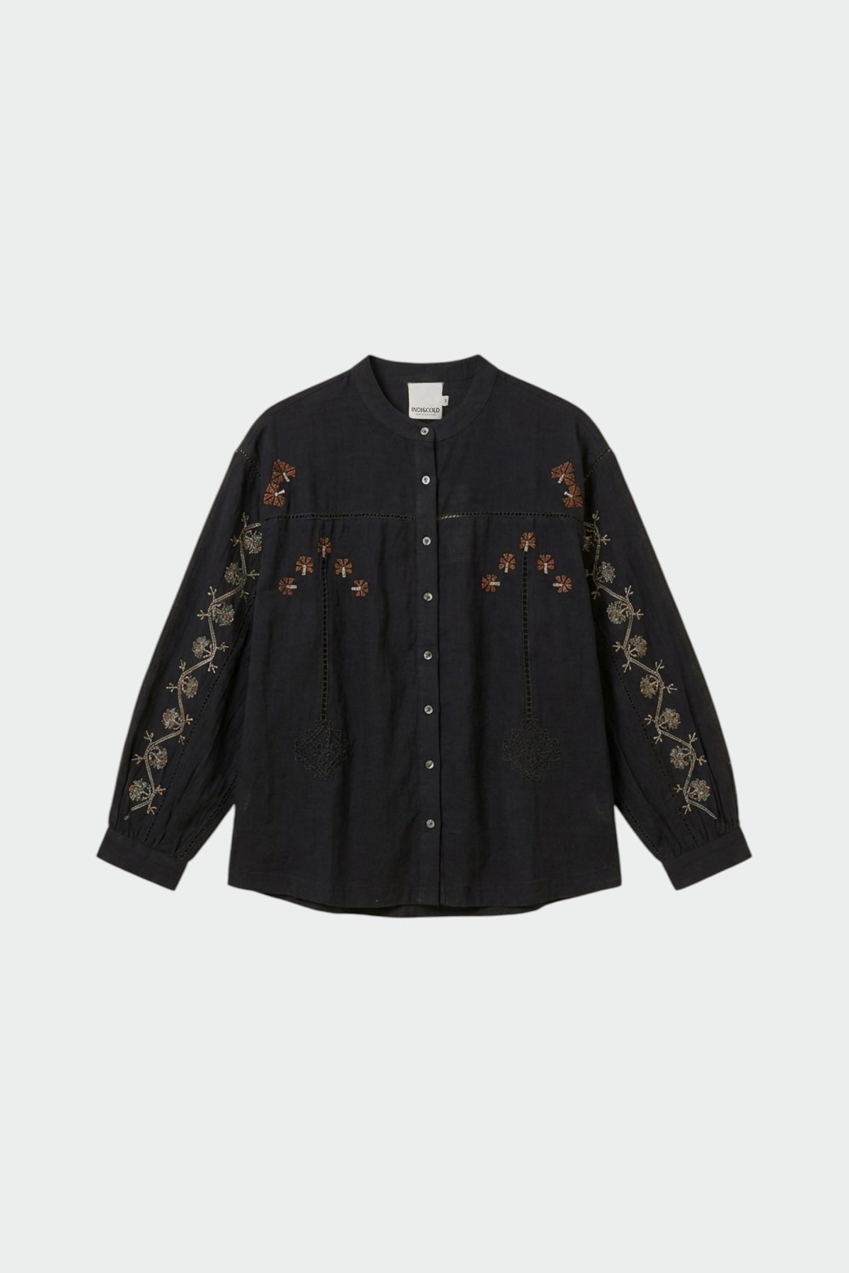 CAMISA BORDADA CON VOLUMEN