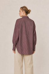 MASCULINE MULTIPOSITION STRIPED SHIRT