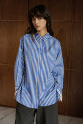 CLASSIC SHIRT WITH LACE CUFFS