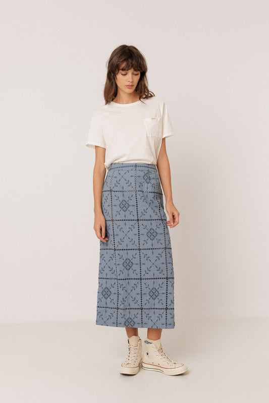 PERFORATED-EMBROIDERY PENCIL SKIRT 1