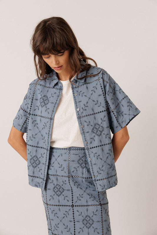 MIA PERFORATED-EMBROIDERY SHIRT 3
