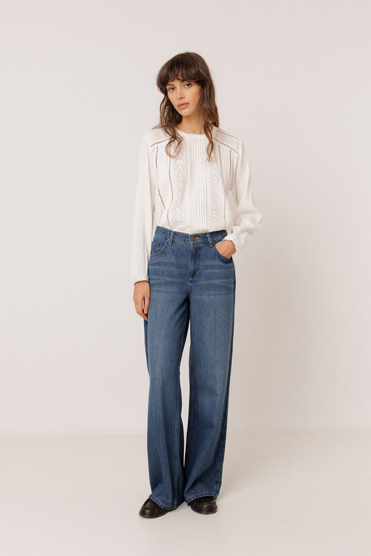 EMBROIDERED TOP + DENIM TROUSERS 3