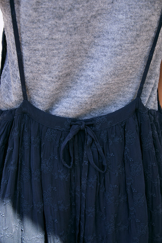 ROBE TABLIER BRODÉE 4